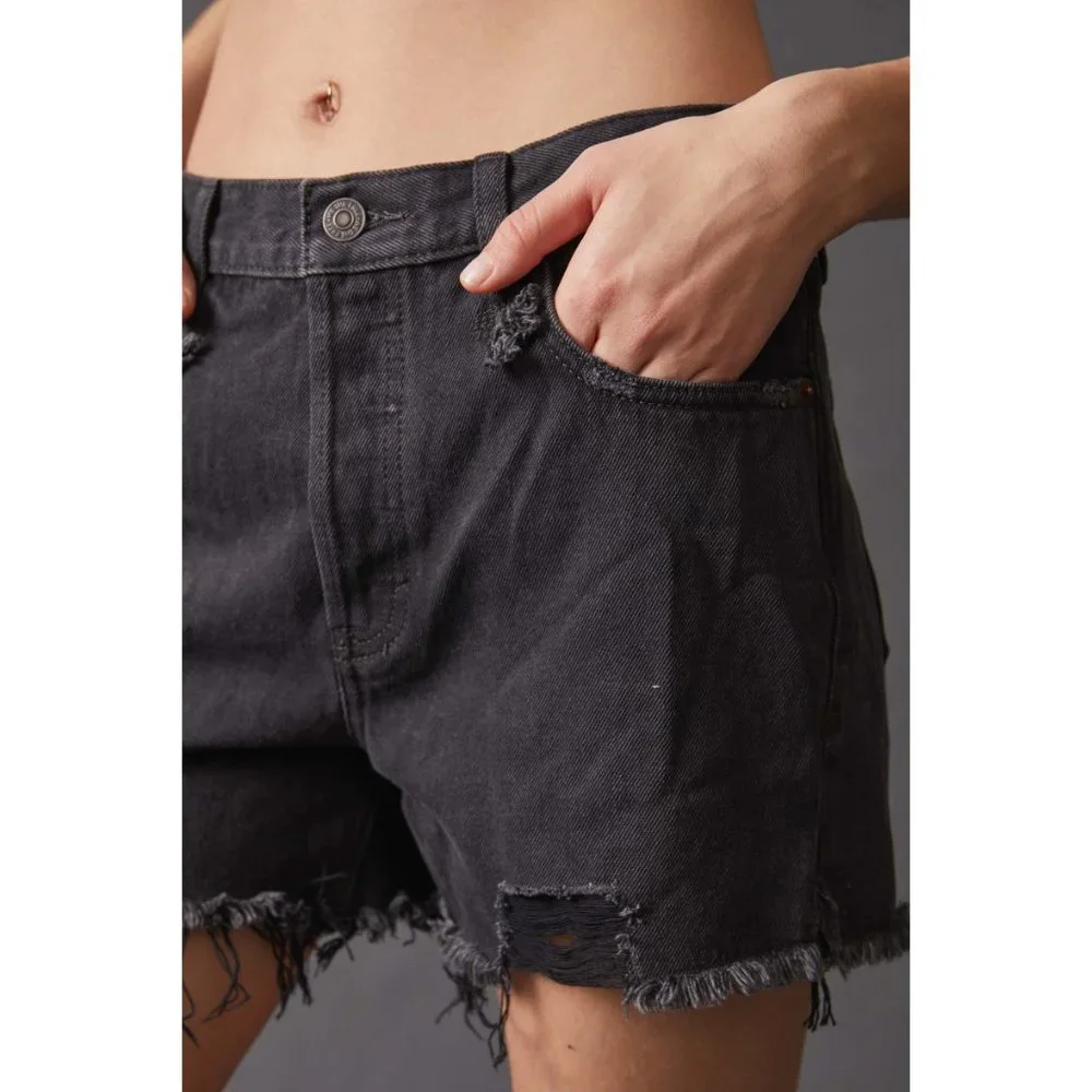 🎉LAST CHANCE🎉 FREE PEOPLE Makai Cut Off Shorts / Washed Black - Picture 5 of 9